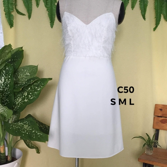 dresses - Picture 1 of 2